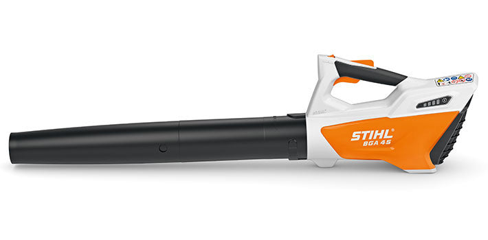 Suflantă cu acumulator Stihl BGA 45, 18V, cu acumulator integrat şi încărcător